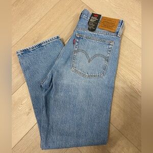 Levi’s Wedgie Straight Fit Jeans